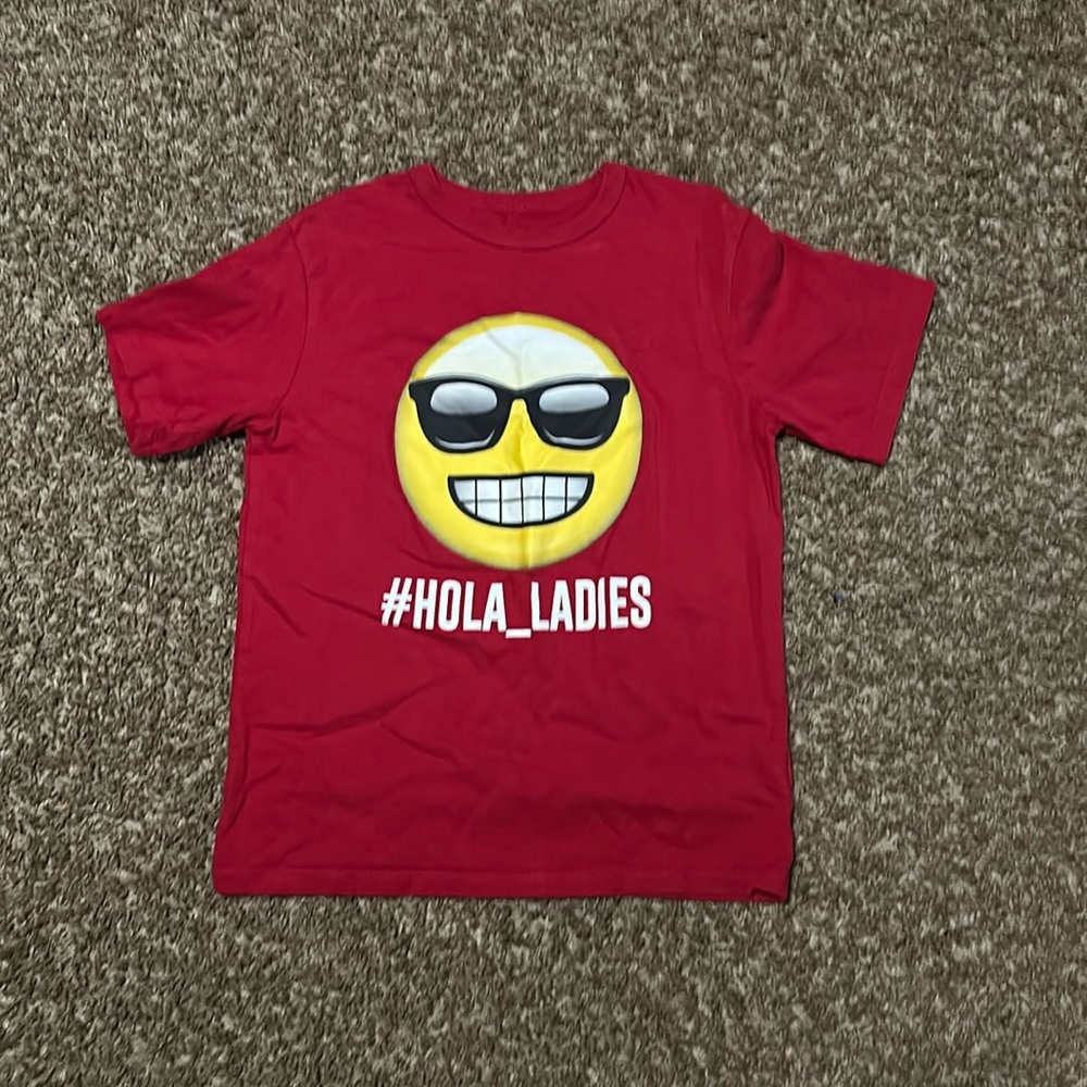 The Children’s place size 7/8 red short sleeve shirt